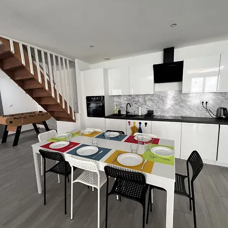 Vakantiehuis Valenstay - Maison Groupes Ou Famille - Netflix Anzin