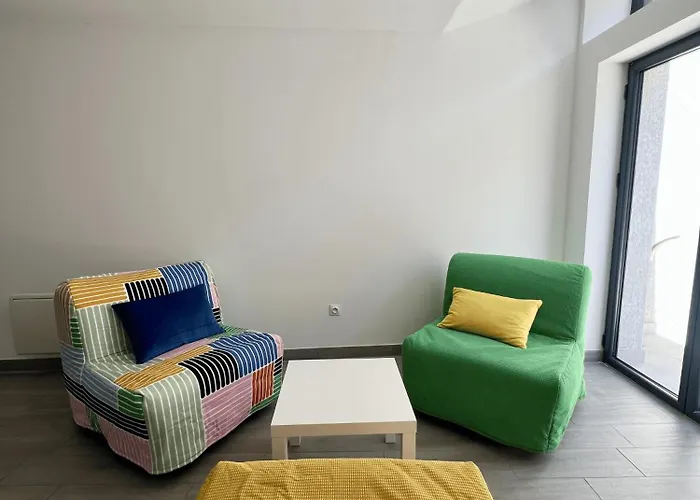 Valenstay - Maison Groupes Ou Famille - Netflix